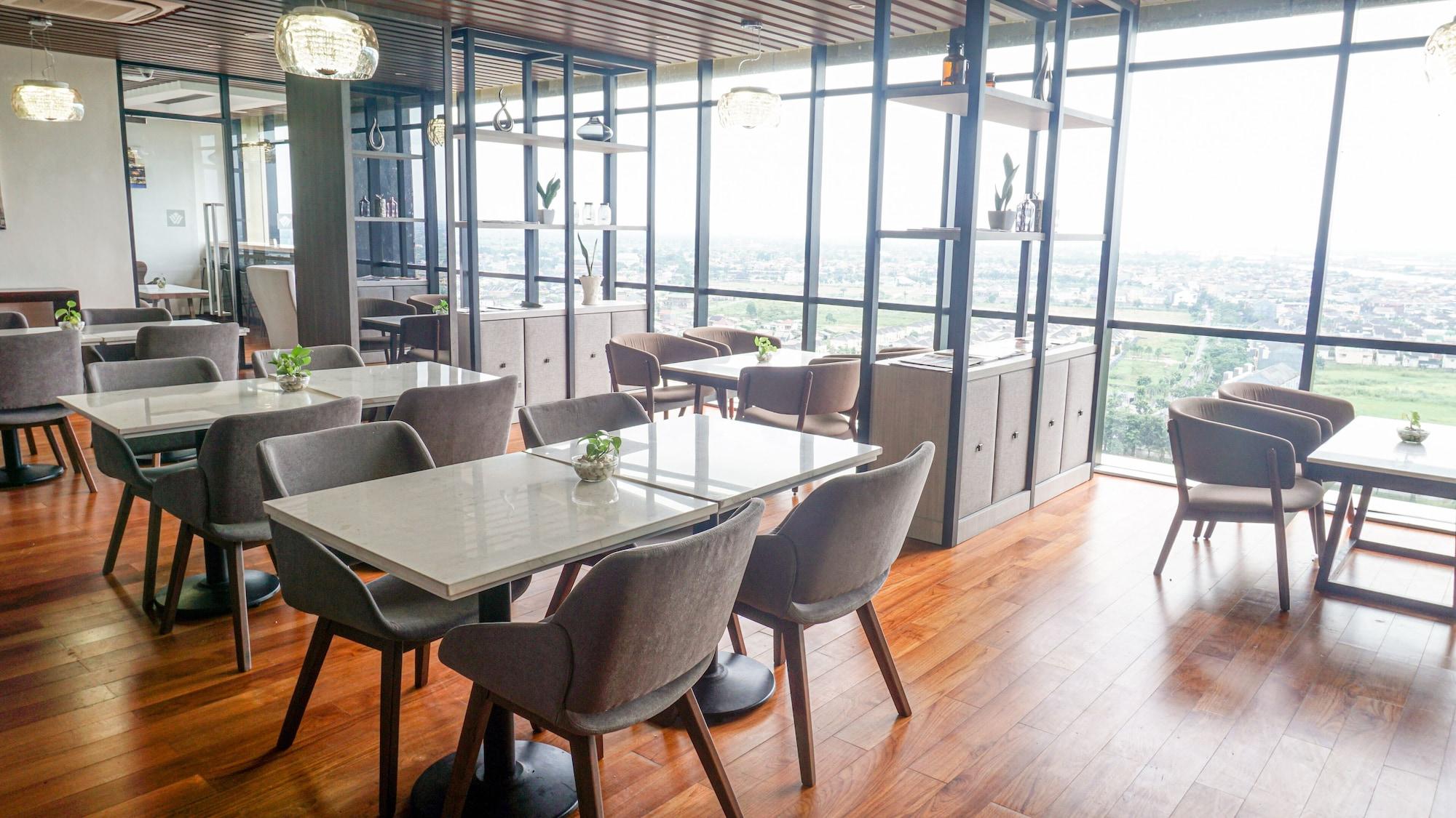 Wyndham Opi Hotel Палембанг Екстериор снимка
