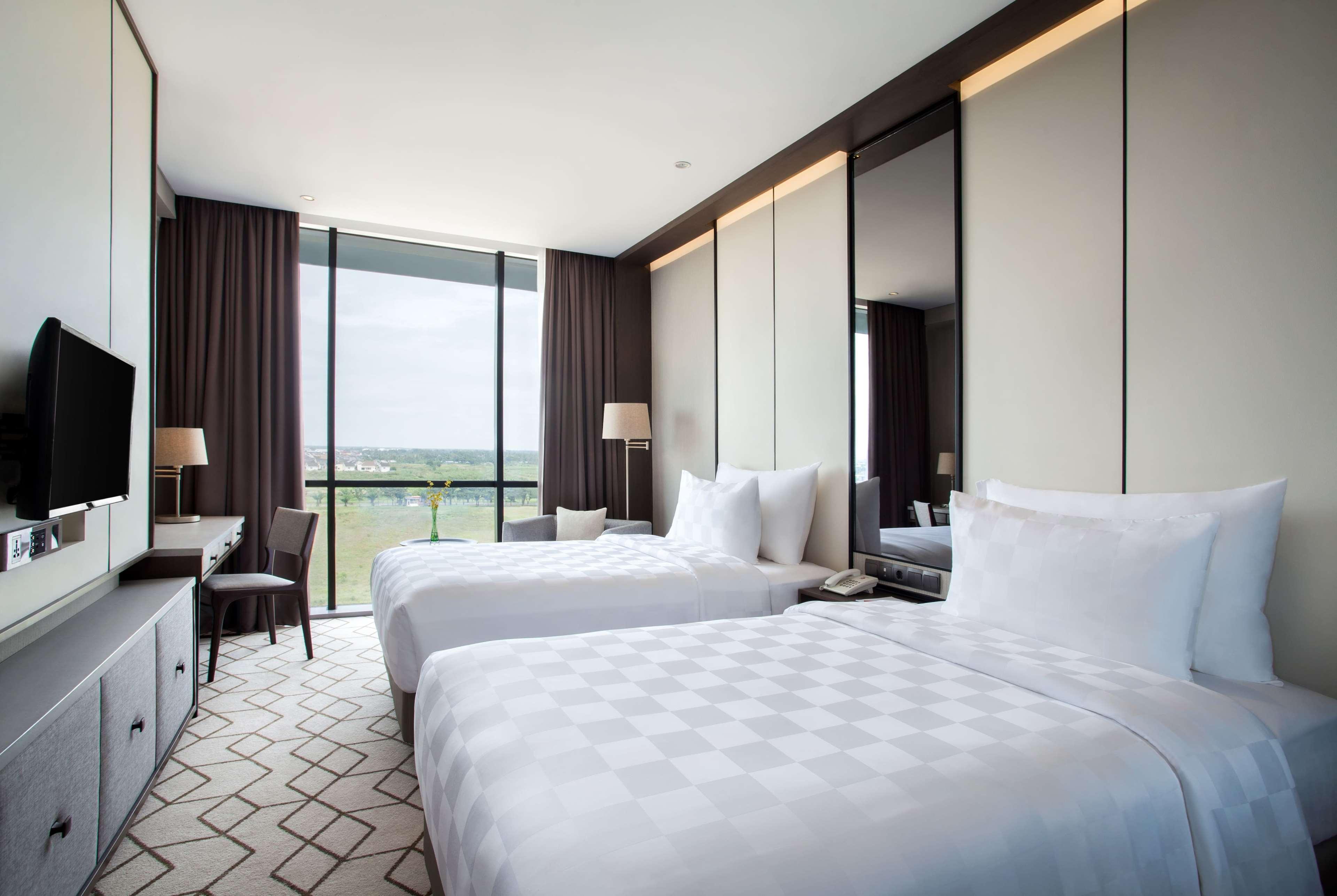 Wyndham Opi Hotel Палембанг Екстериор снимка