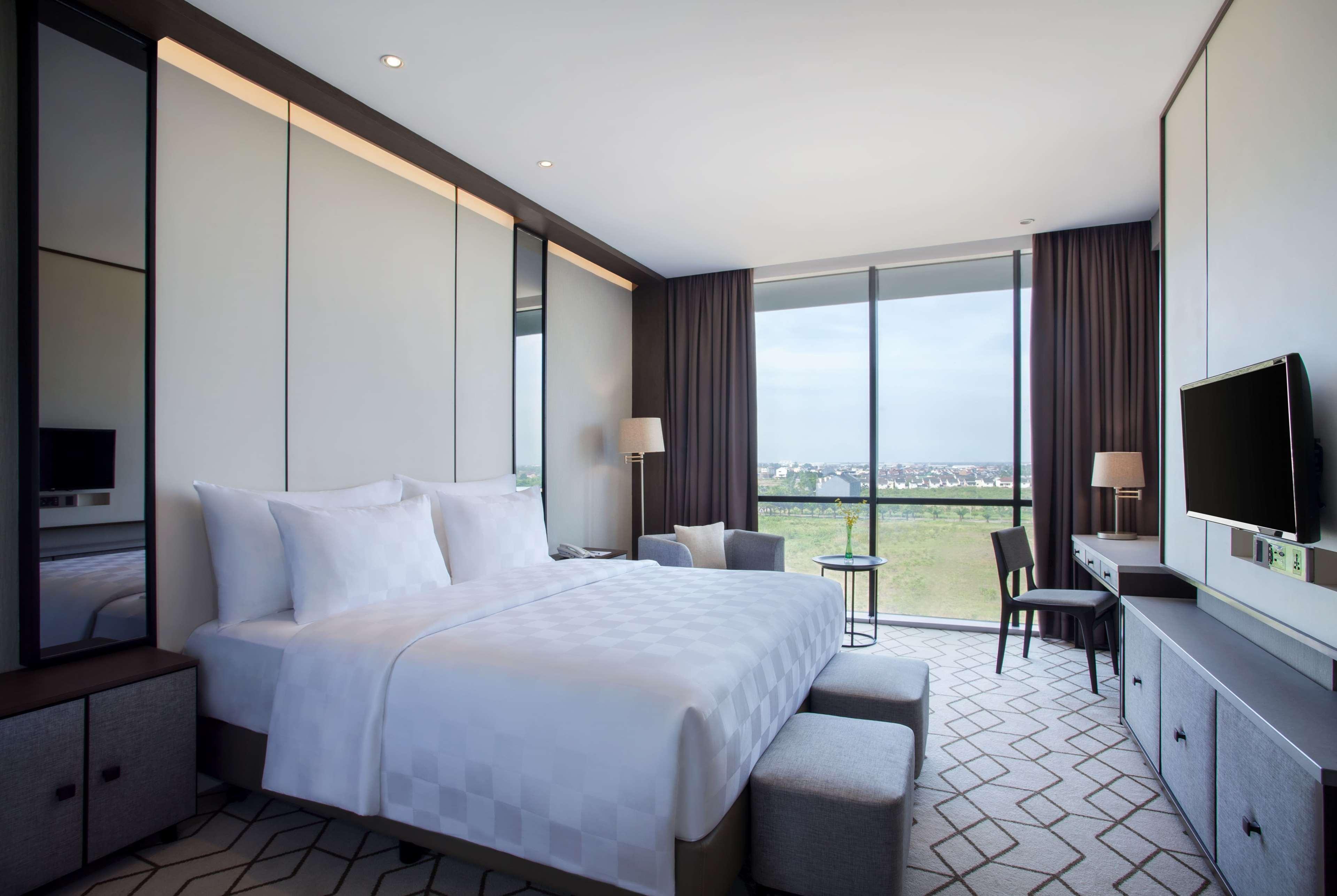 Wyndham Opi Hotel Палембанг Екстериор снимка