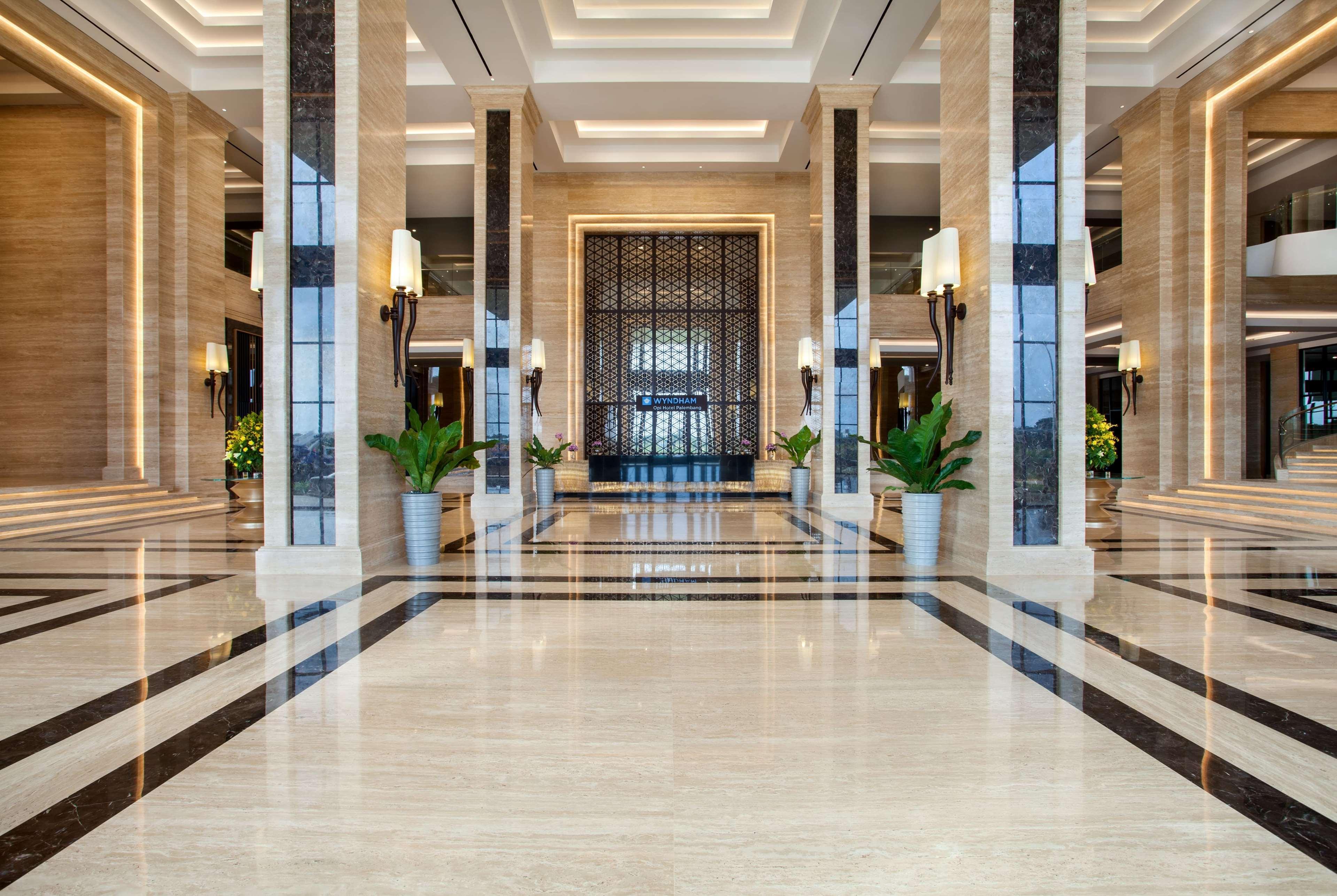 Wyndham Opi Hotel Палембанг Екстериор снимка