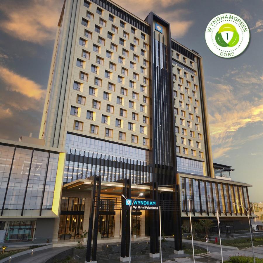 Wyndham Opi Hotel Палембанг Екстериор снимка