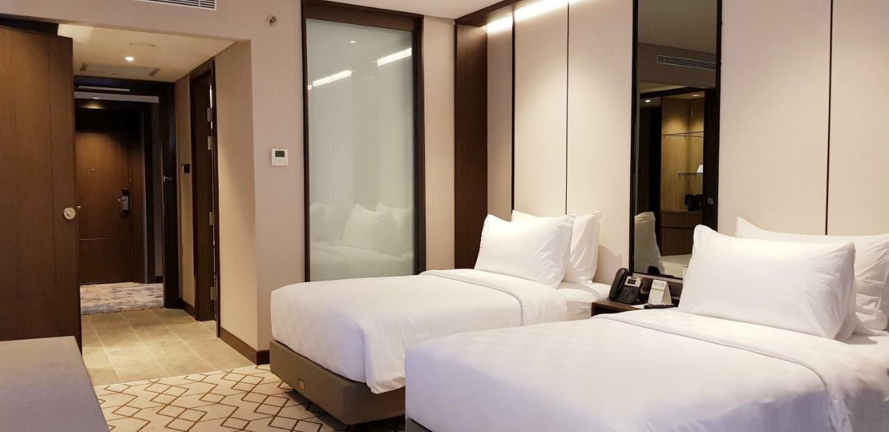 Wyndham Opi Hotel Палембанг Екстериор снимка